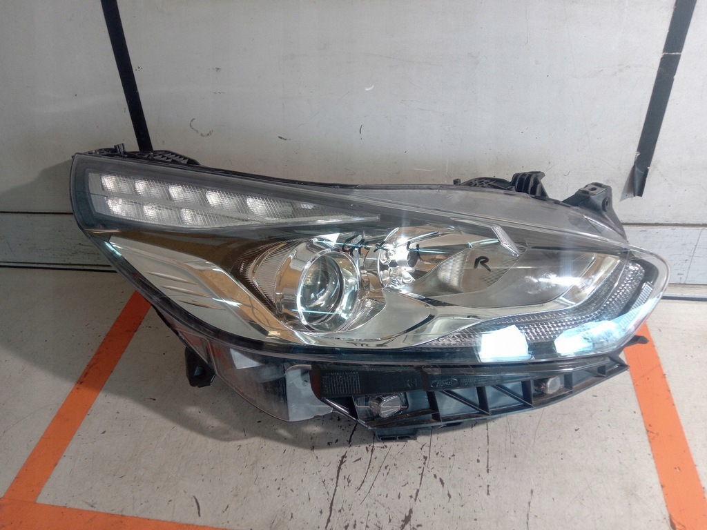 фото №1, Ford galaxy mk4 лампа правая передняя