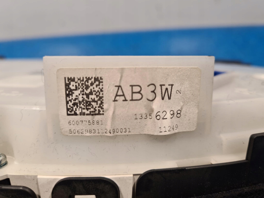 Opel astra j 1.7 cdti панель 13356298 Оригинал