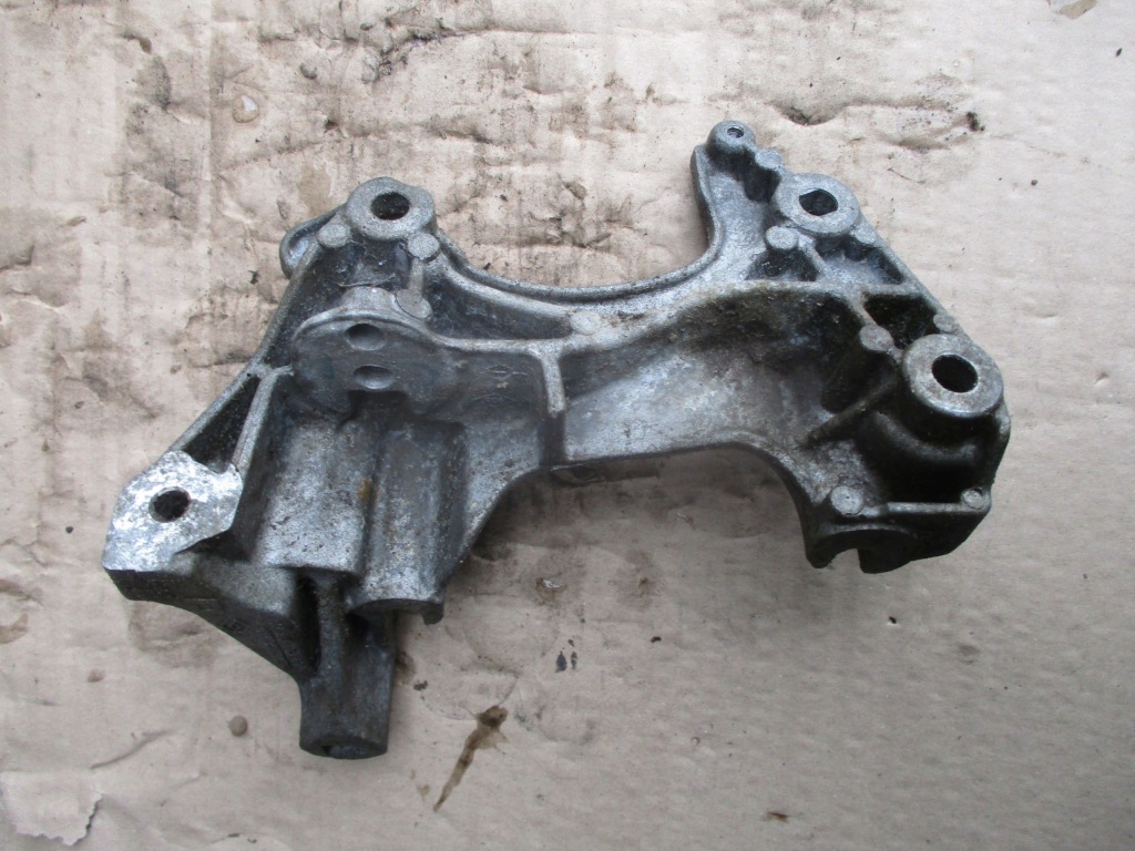 Кронштейн генератора 117104394r qashqai j11 1.2tce Оригинал