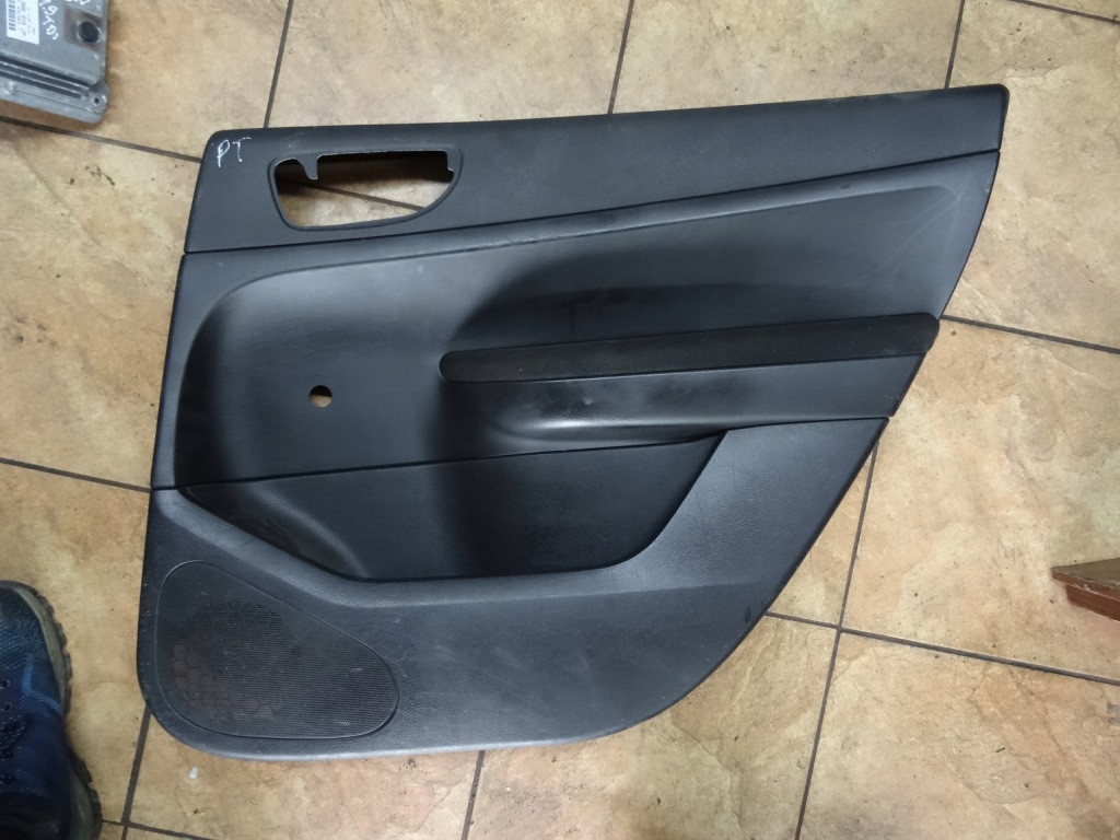 фото №1, Обшивка левый задняя 307 hb 1.6hdi 04r.