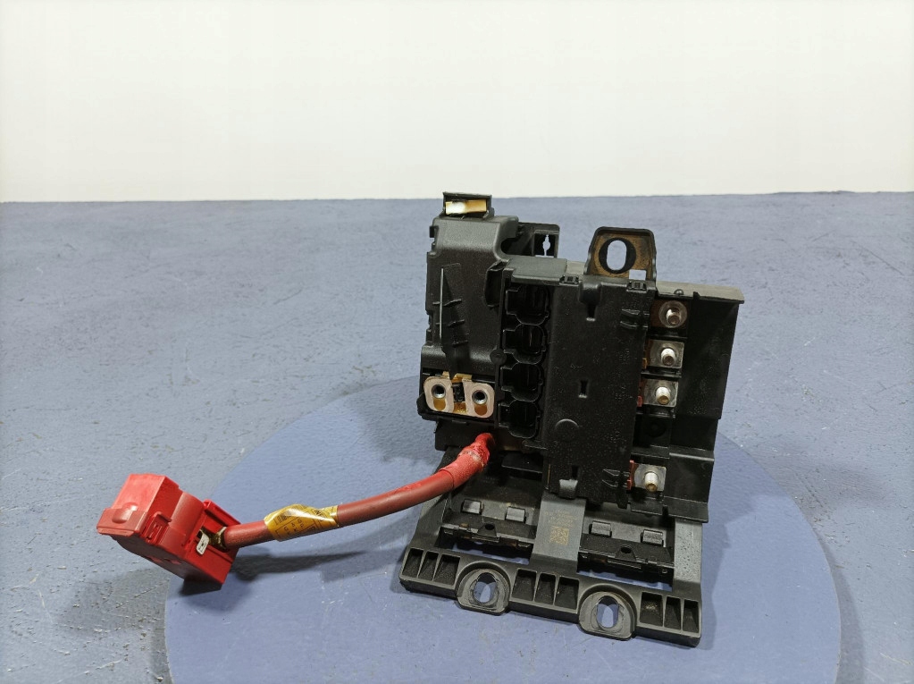 фото №1, Bmw 7 g11 g12 розподільник струму напруги шланг 6822559