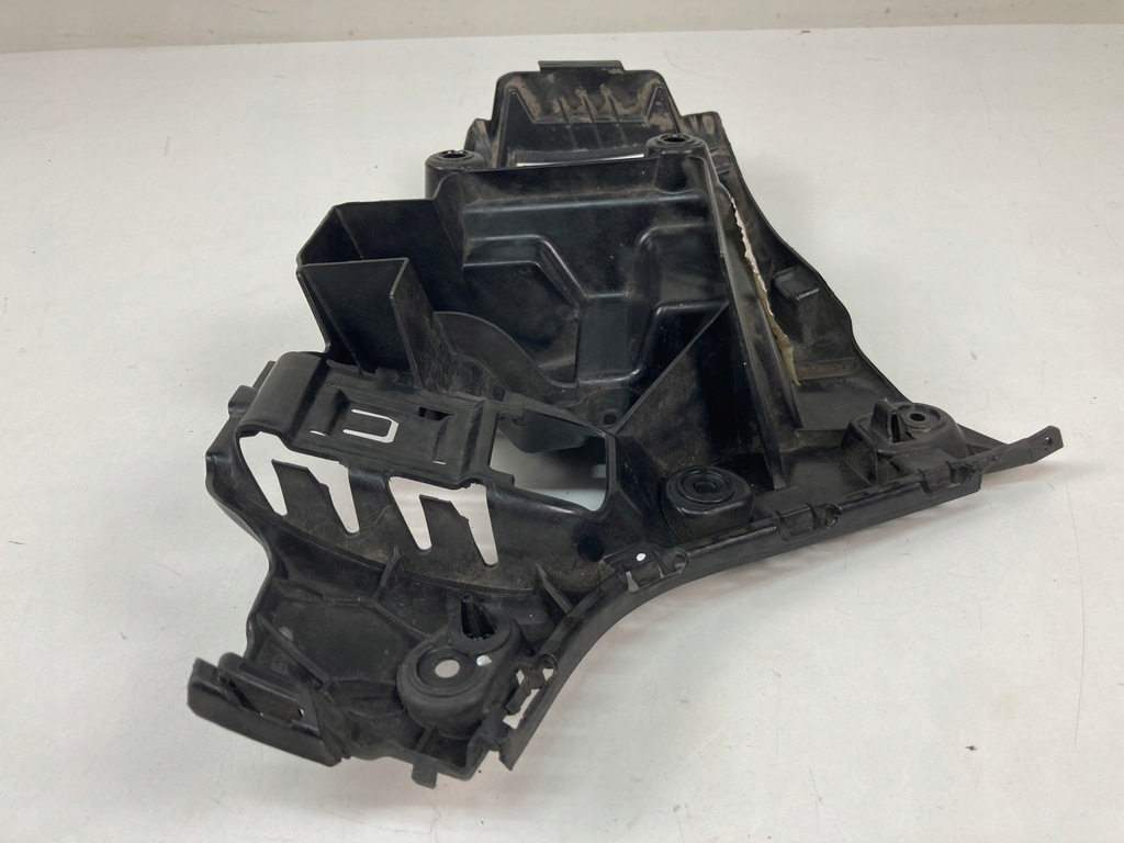 фото №11, Напрямна бампера задня лівий правий bmw 1 f40 7461400