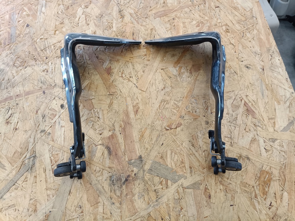 фото №1, Chrysler town country петля двері задня