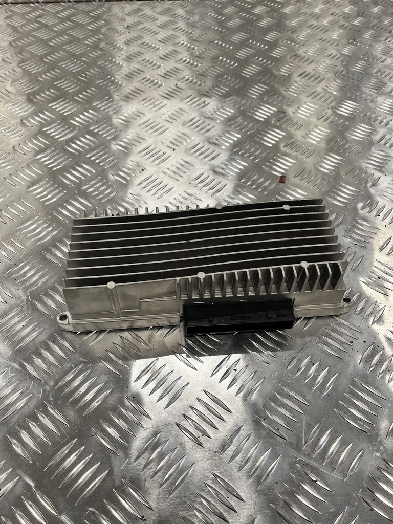 фото №1, Підсилювач радіо audi a5 8t 07- 8r0035223g