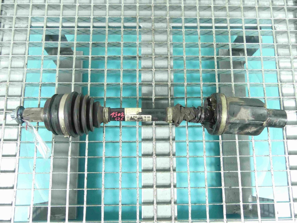 фото №1, Приводной вал левая перед mercedes glc coupe x253 2,0 t