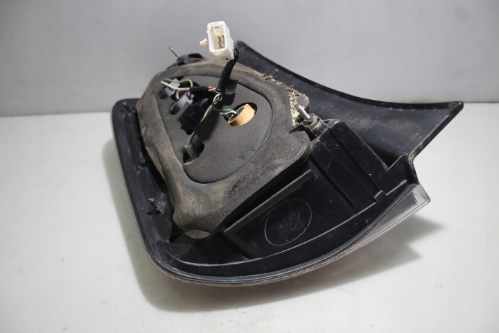 фото №2, Лампа правая задняя toyota prius ii