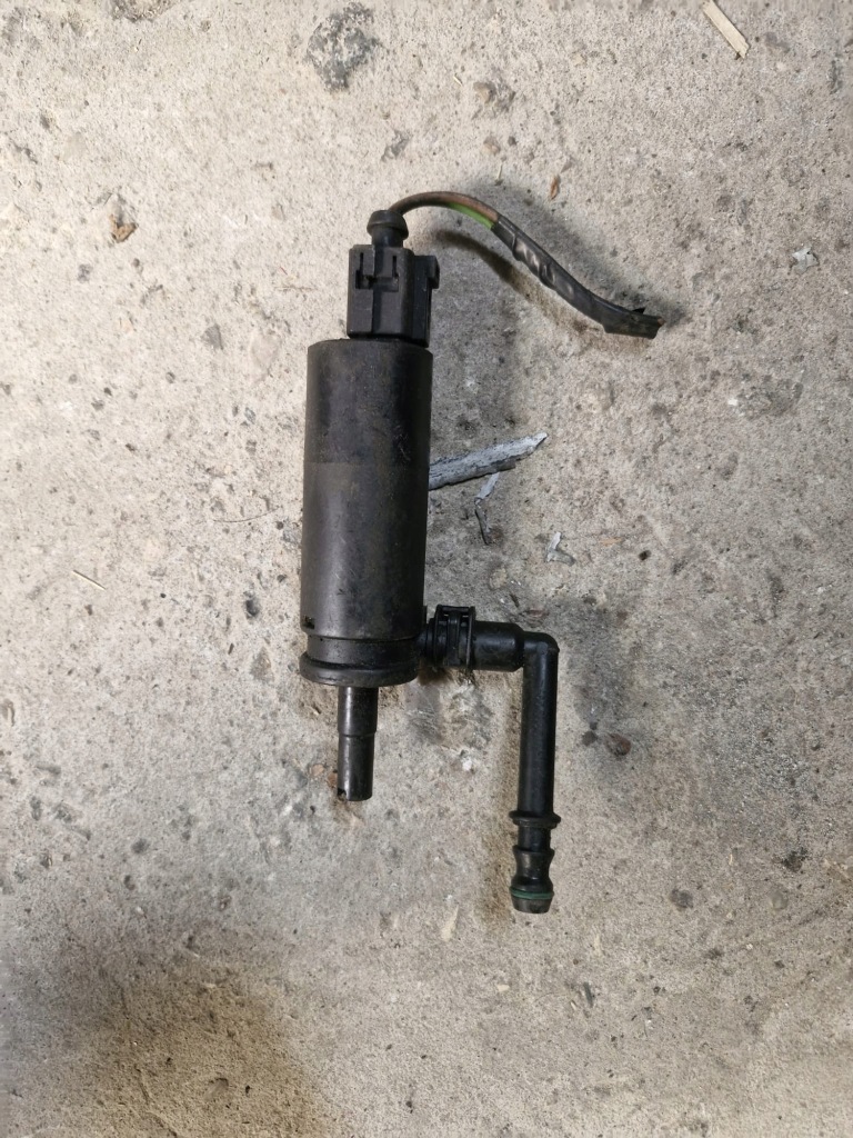 фото №1, Vw golf v помпа омывателя 3b7955681