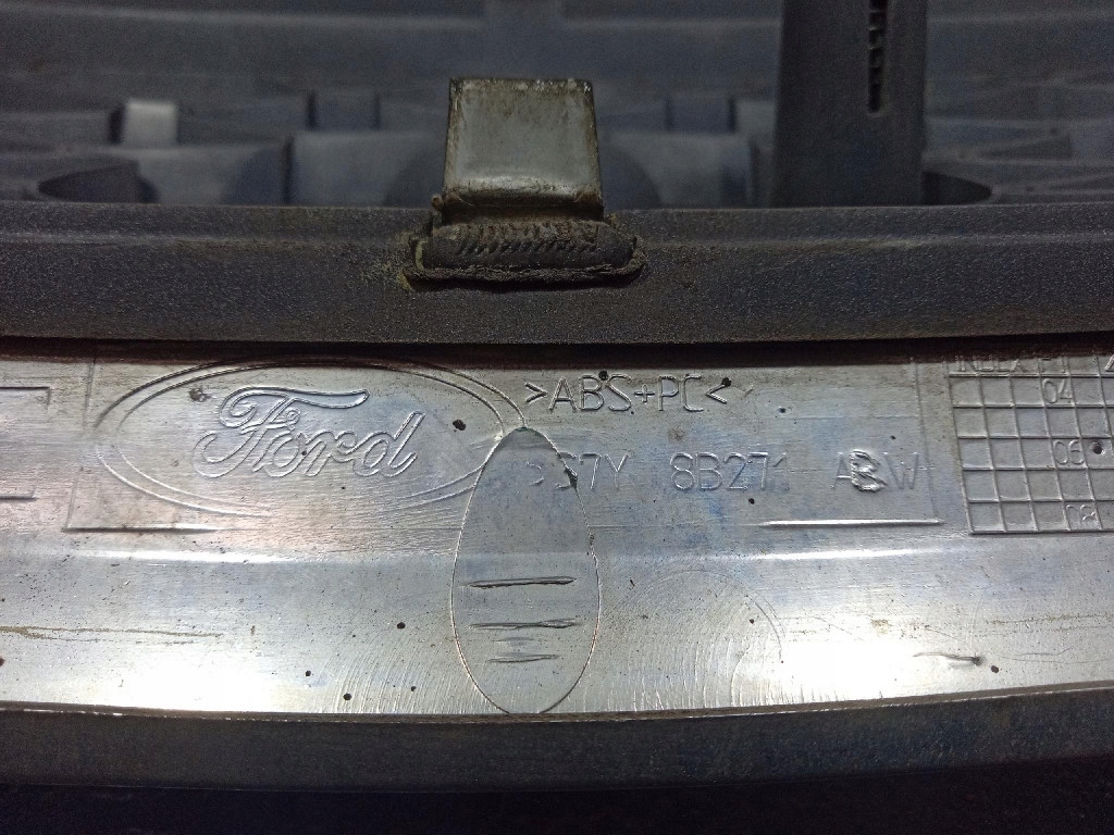 фото №4, Решітка радіатора решітка радіатора ford mondeo mk3 st 2s7y8a100aaw