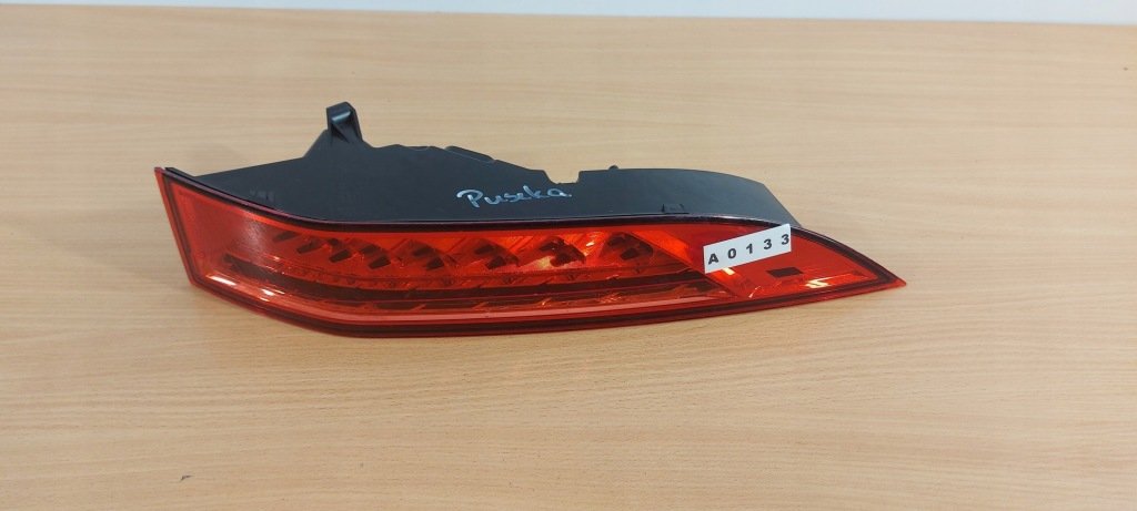 фото №1, Jaguar f-pace suv права лампа задня корпус скло 133