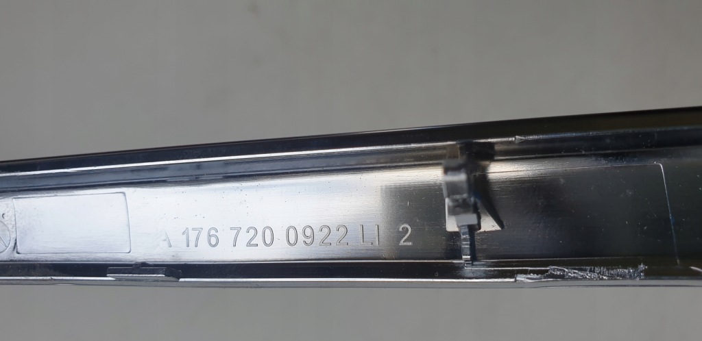 Молдинг dekor обшивка дверь хром левая перед mercedes a w176 оригинальный номер Оригинал