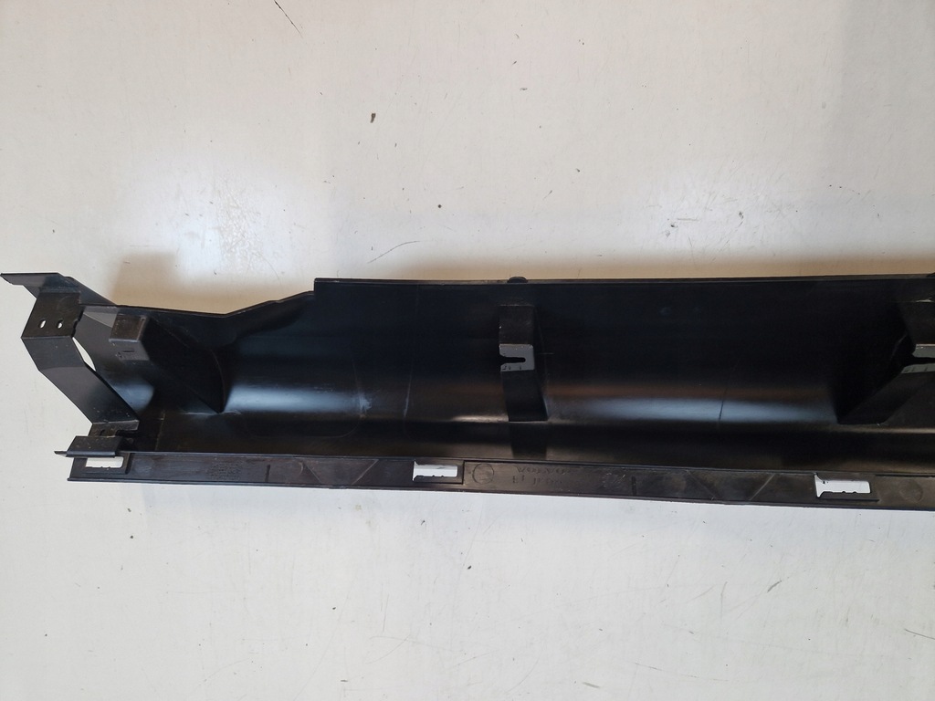 фото №8, Volvo xc60 i 1 молдинг порог левая сторона