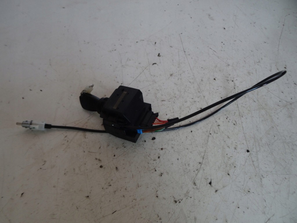 фото №1, Замок зажигания + ключ mercedes w219 cls a2115451408