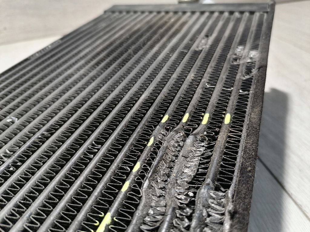 фото №6, Ferrari italia радіатор оливи