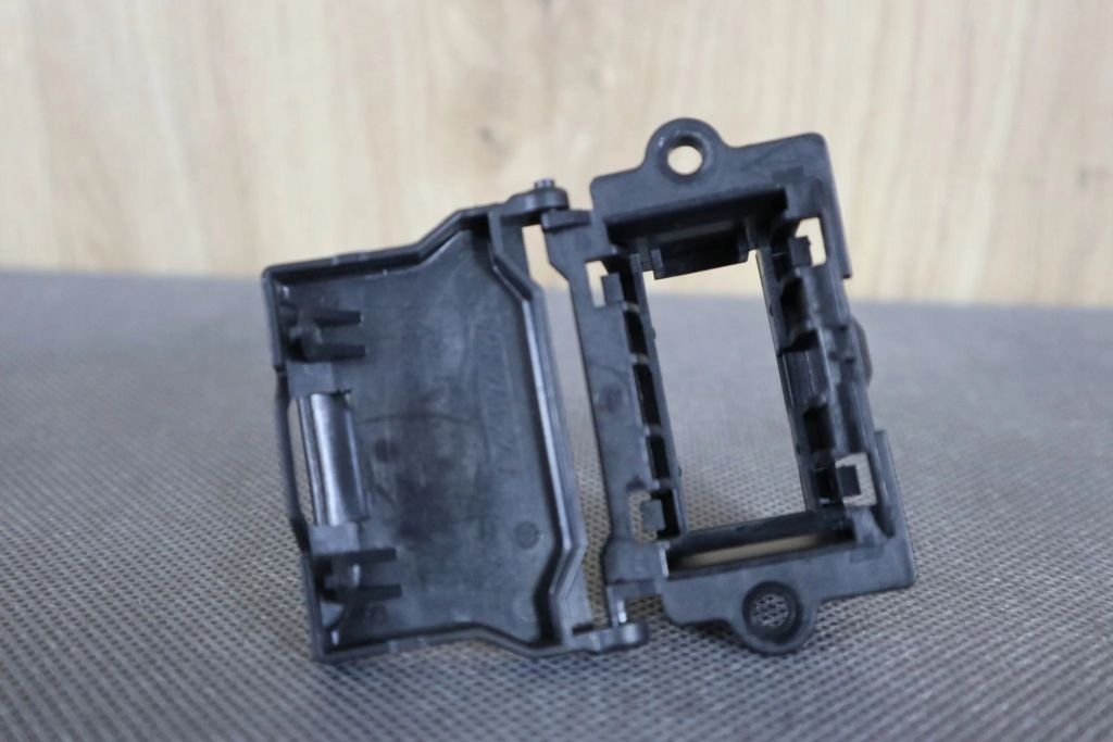 фото №4, Mercedes slk r170 lift корпус разъём разъёмы obd a2025402373