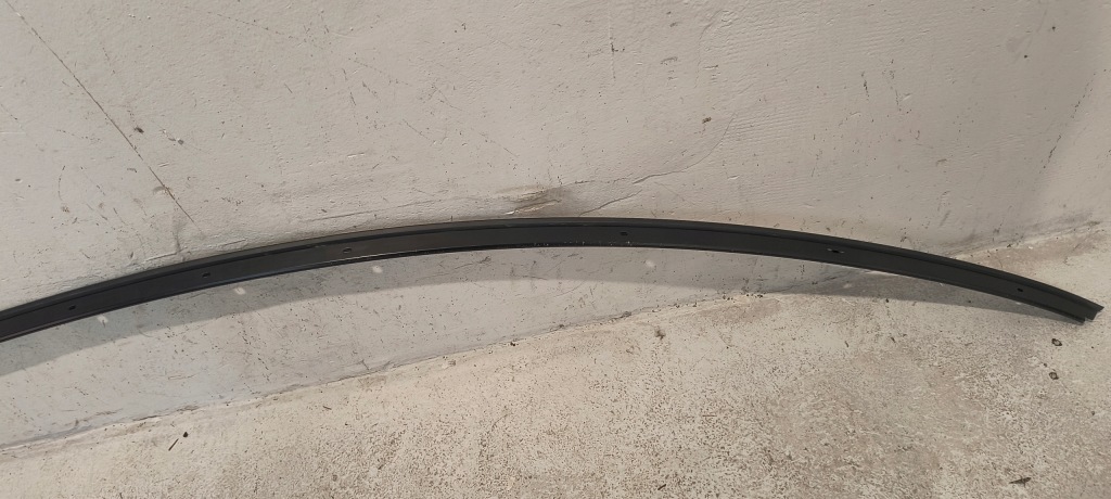 Купить Молдинг кровельная боковая левая tesla model y