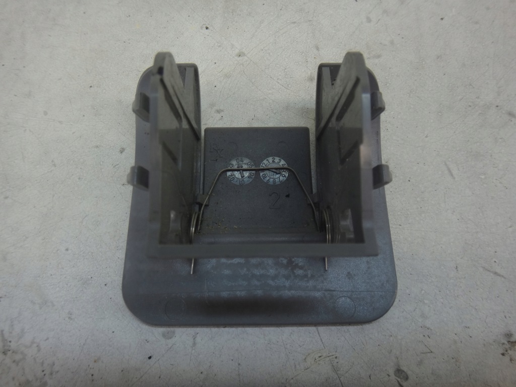 фото №4, Заглушка захист сидіння задня isofix bmw e61 сіра сіра