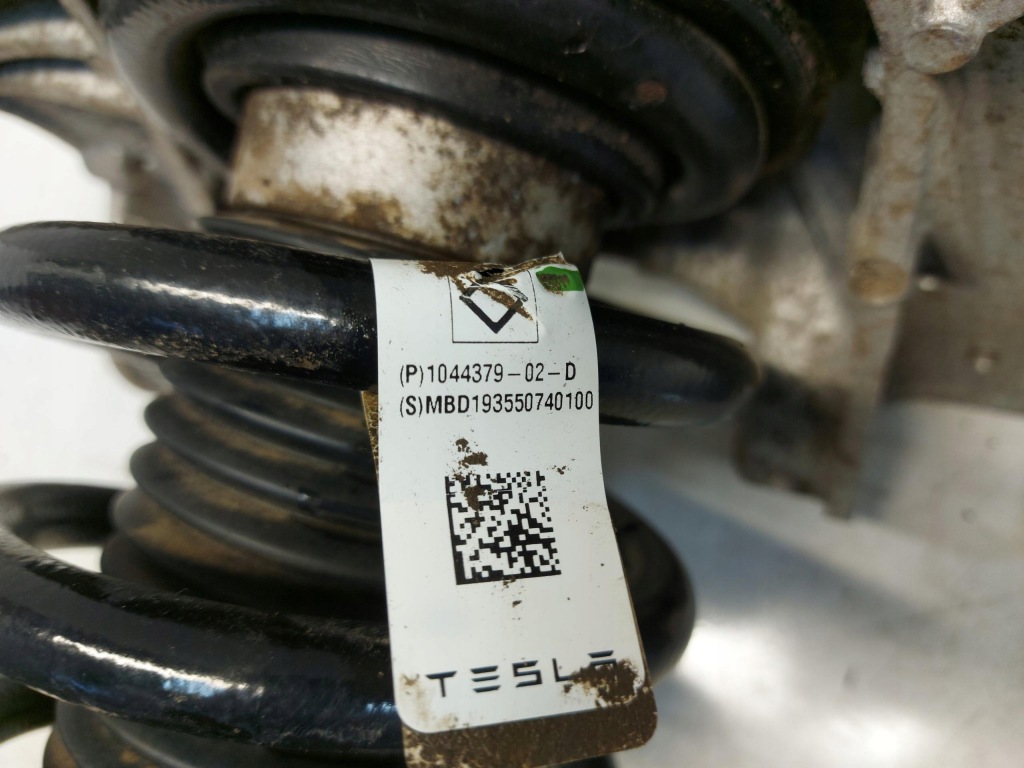 фото №3, Tesla model 3 4x4 амортизатор перед 1044363-00-f