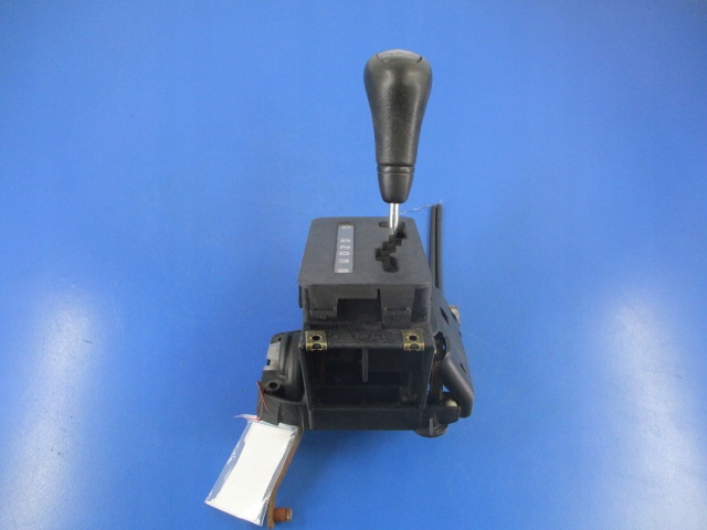 фото №3, Mercedes e klasa автоматична коробка передач ручка домкрат передач