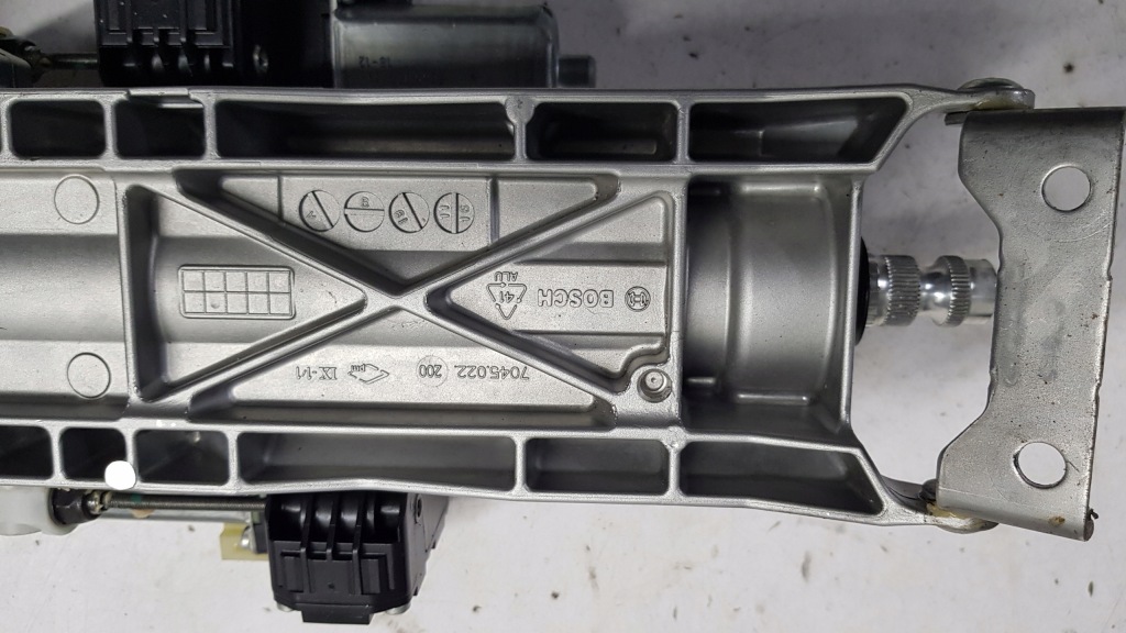 Купить Колонка рулевая bmw 7 g11 7045955334