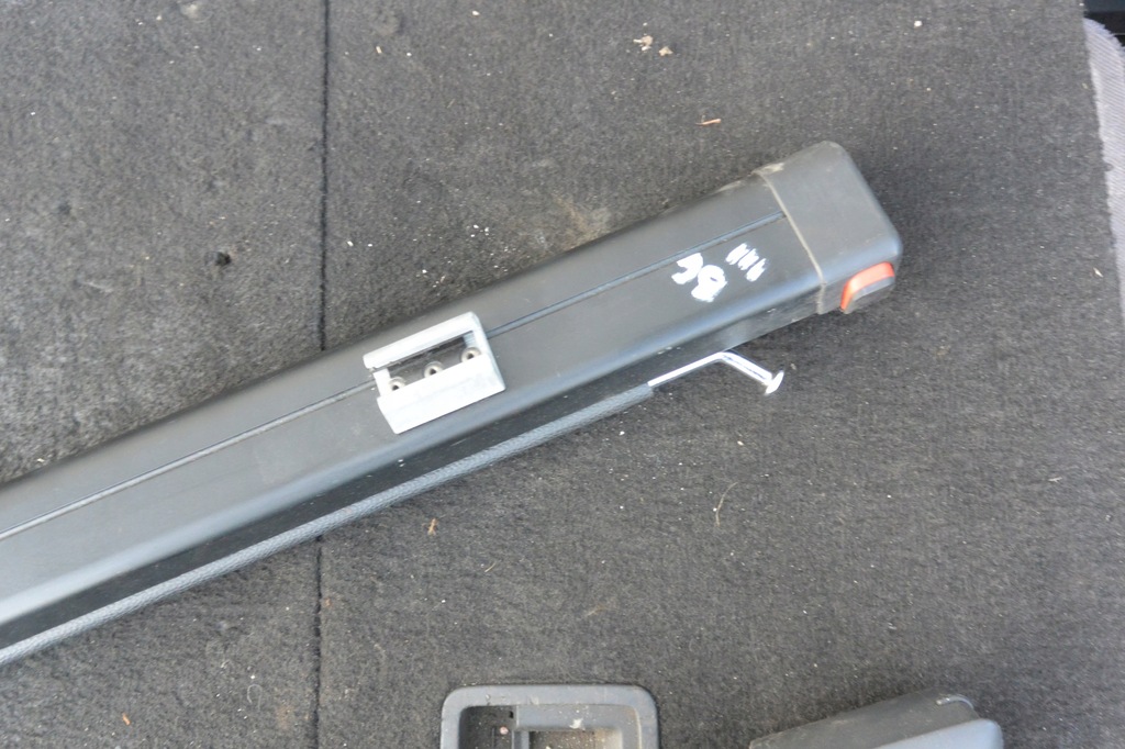 фото №5, Шторка багажника czarna kpl vw passat b6