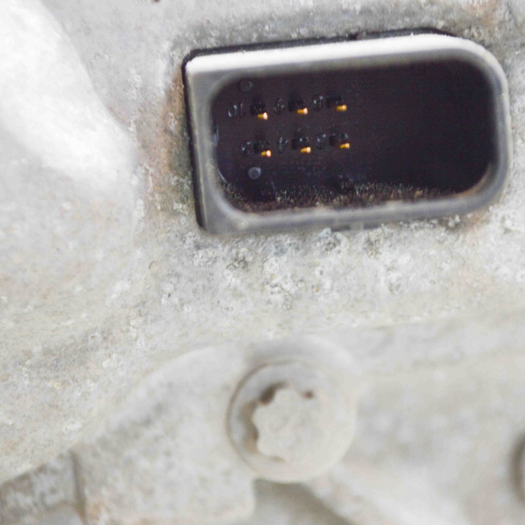 Двигун tesla model y 109527303a 20515441 2021 Оригінал