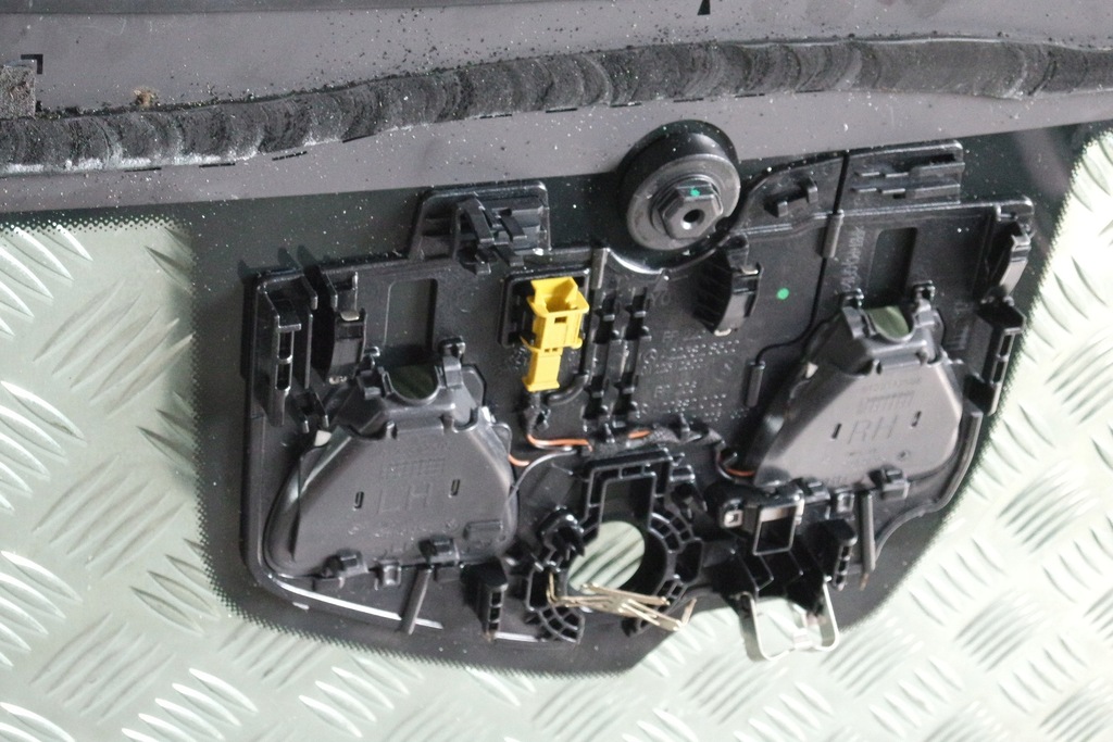 фото №7, Скло перед передня лобове mercedes s w223 21r 99 a2236707800