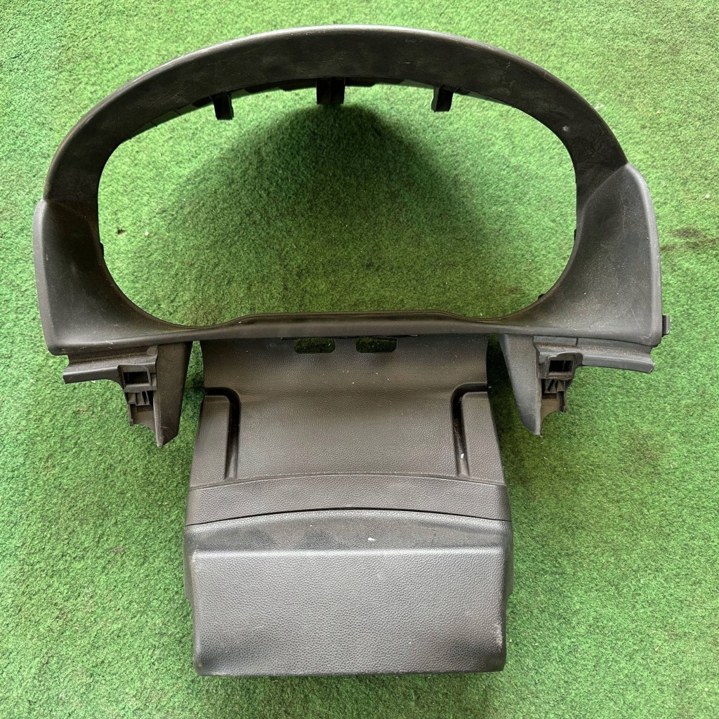 Купить Рамка накладка спидометра mazda 3 1 bp4k55421 / bp4k55182