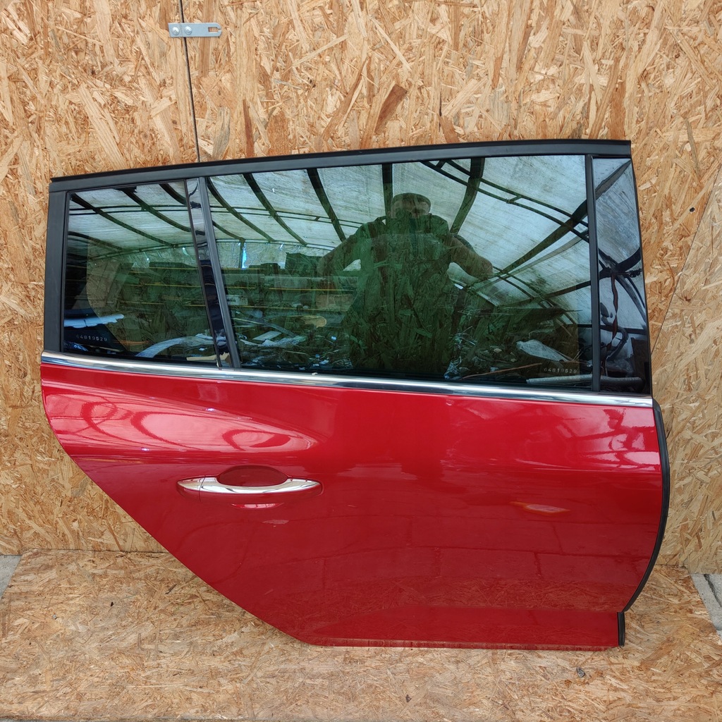 фото №1, Дверь задние задняя правое renault megane iv kombi