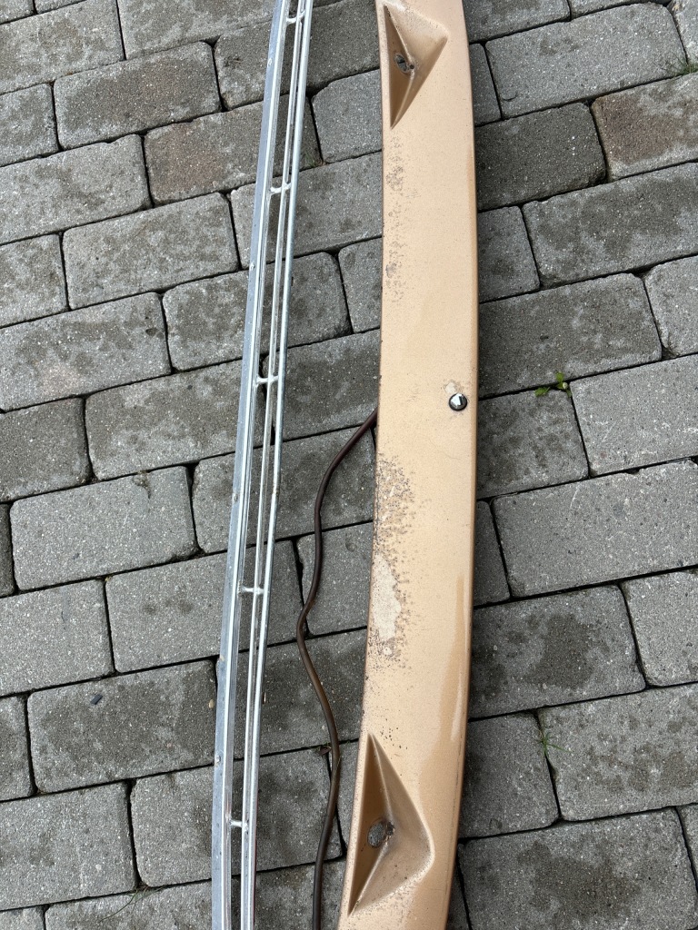 Жабо впуск хром mercedes w108 с Разборки