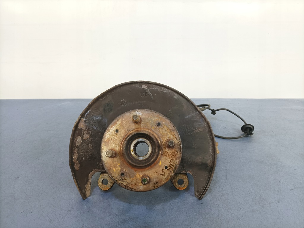 фото №1, Honda jazz i 1.4 b поворотный кулак правая