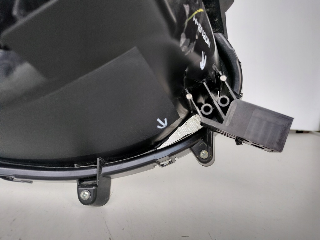 фото №10, Лампа левая фара mitsubishi space star 13-