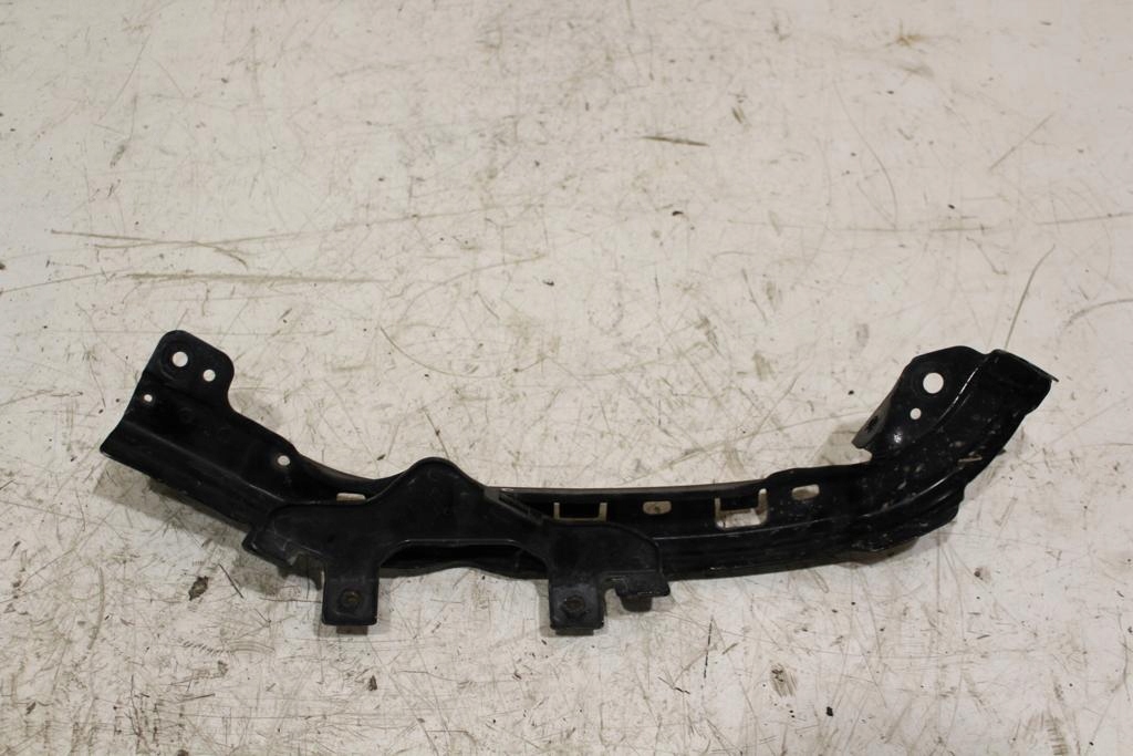 фото №8, Направляющая лампы правый subaru forester ii sg lift