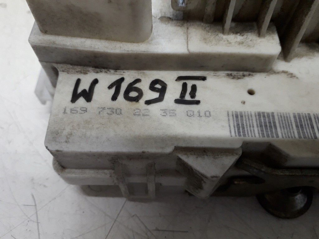 фото №6, Mercedes a w169 04-12 замок двері правий задня 4-pin 1697302235