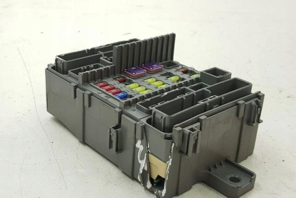 фото №8, Коробка предохранителей honda accord viii cu tl0e213 2.2l дизель 110kw