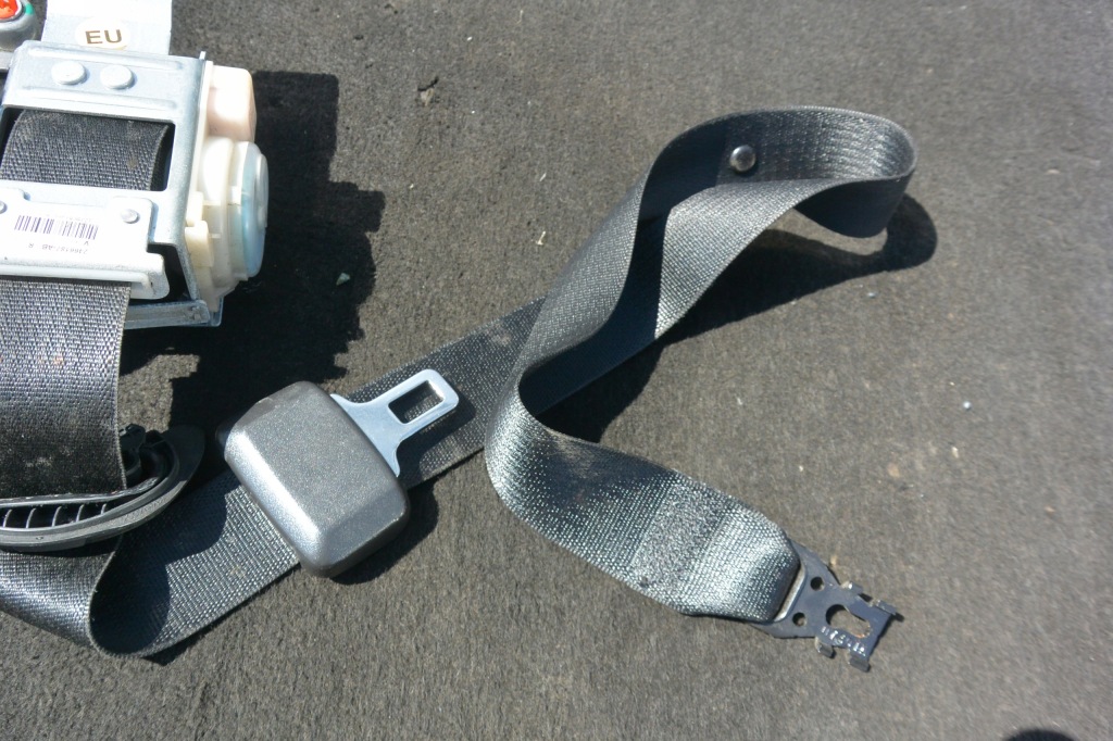 Ремінь безпеки перед правий лівий tesla model s Київ