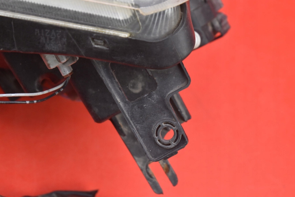 фото №8, Фара правый лампа перед uk hcr-598 nissan x-trail 2 ii t31 07-13