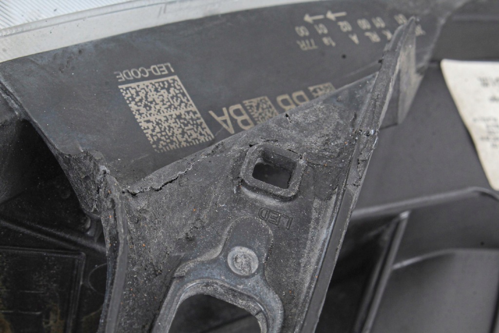 фото №14, Лампа левая фара левый full led mercedes v klasa w447 eu a4479061401