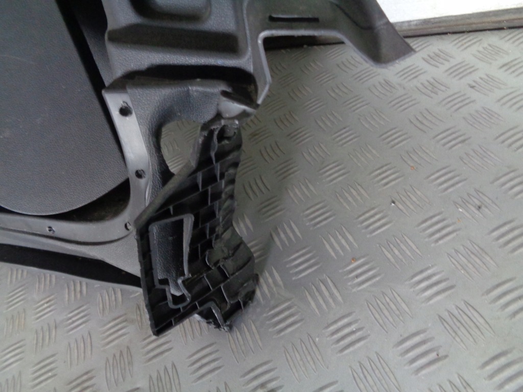 фото №3, Vw atlas cross обивка багажника правая задняя задняя