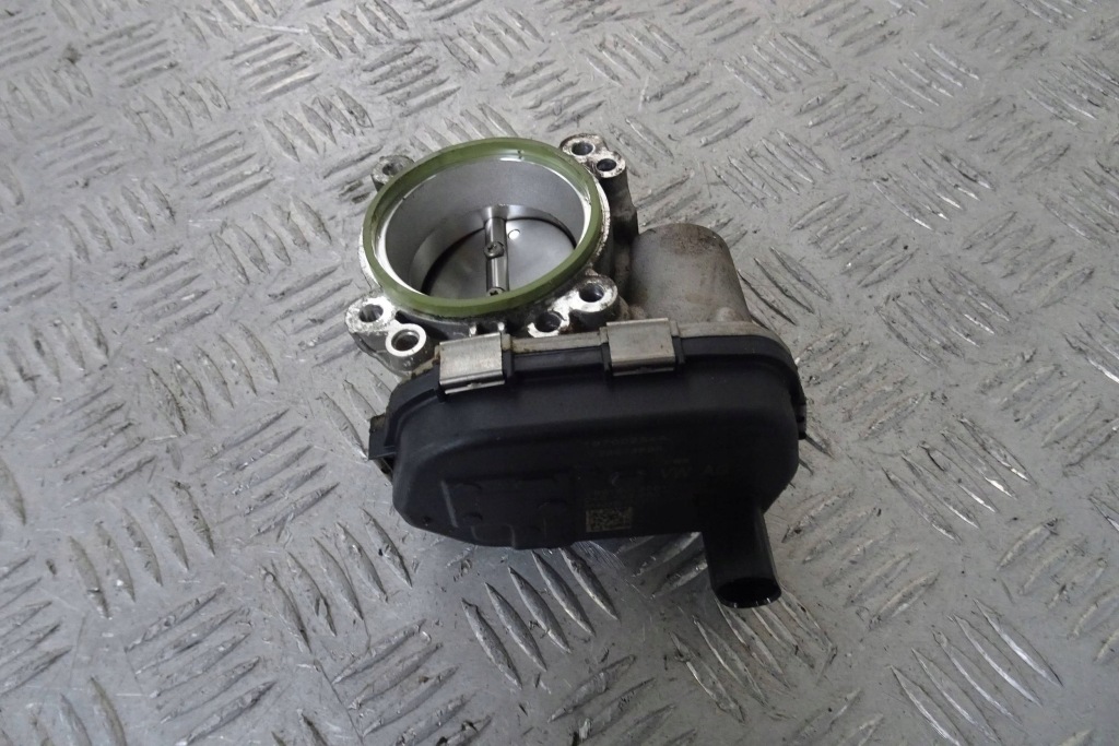 фото №1, Skoda octavia iv - дроссельная заслонка 04e133062t