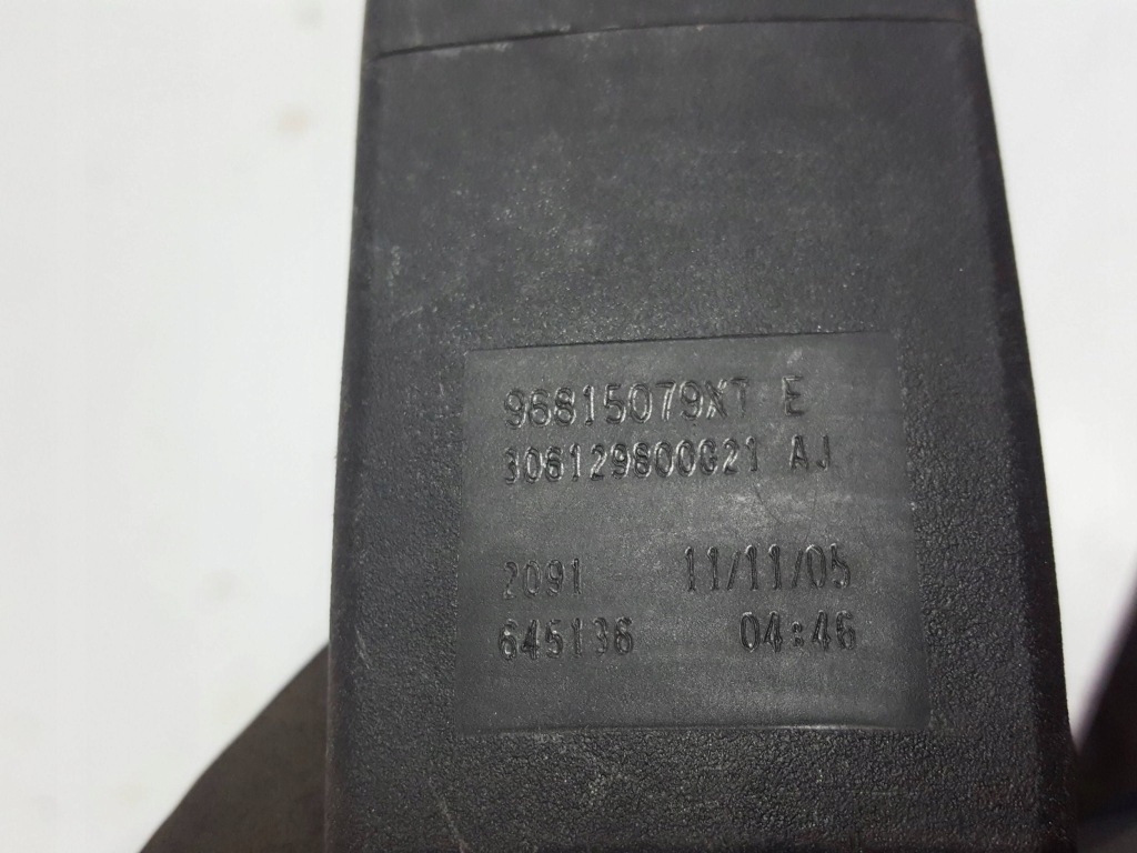 Купити Citroen berlingo 3 08-12r кліпса поперечина ліва перед 96815079xt