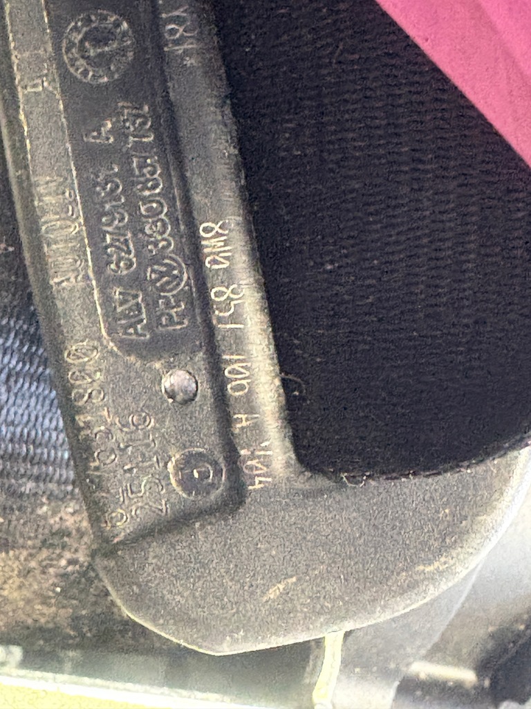 фото №8, Audi a4 b9 натягувач поперечина правий перед 8w0857706a