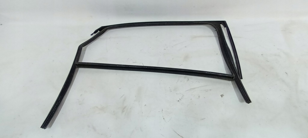 фото №5, Прокладка дверь правый задняя audi a9 4n4839431a