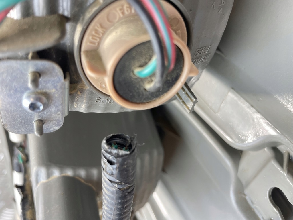 фото №14, Ford ranger лампа фара правая правый задняя db39-13405