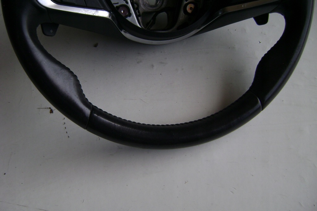 фото №4, Jaguar e-pace r-dynamic - повітропровід пелюстки перемикання