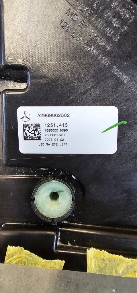Купить Mercedes eqs suv a2969062502 лампа левый перед