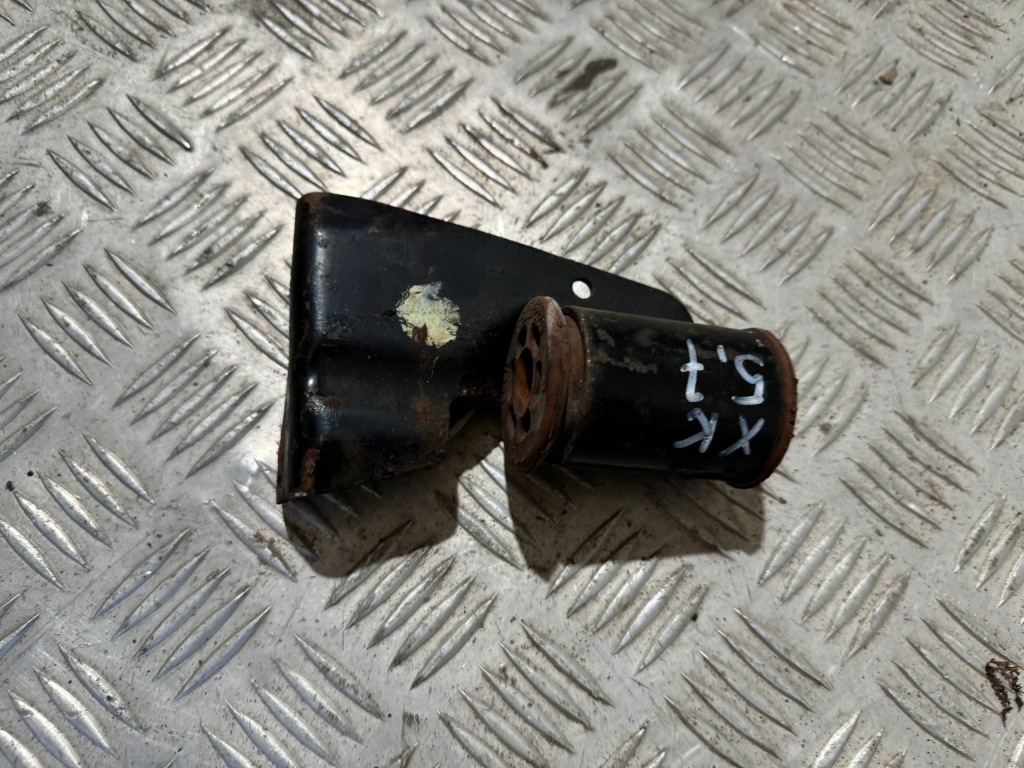 фото №1, Jeep commander xk 5.7 кронштейн вихлоп