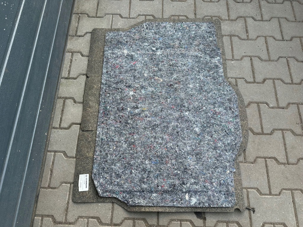 Opel astra h обшивка багажника 13132068 в Украине