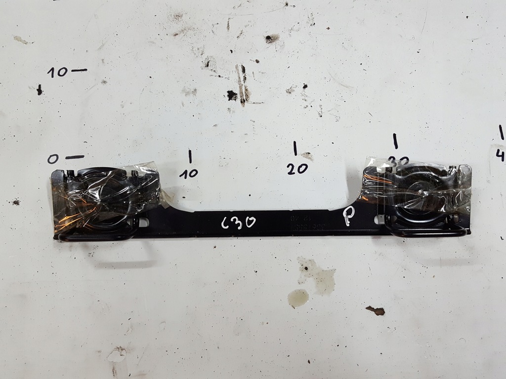 фото №1, Volvo c30 06-12r зачіп кронштейн isofix правий задня