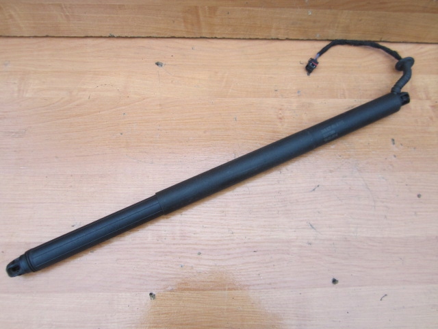 фото №12, Skoda superb iii привід кришки задня амортизатор правий 3v9827852b