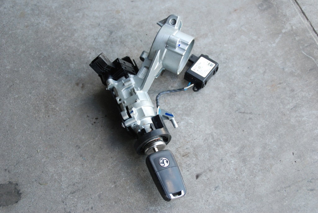 фото №3, Замок зажигания ключ opel insignia a 08-